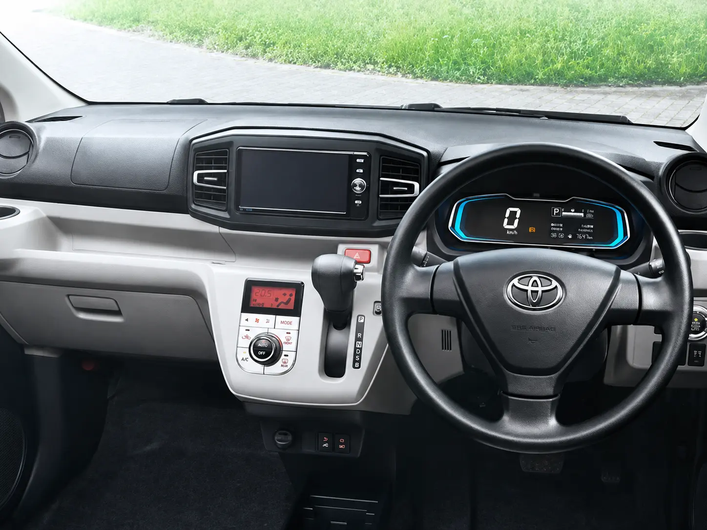 Toyota Pixis / Daihatsu Mira — праворульная приборная панель